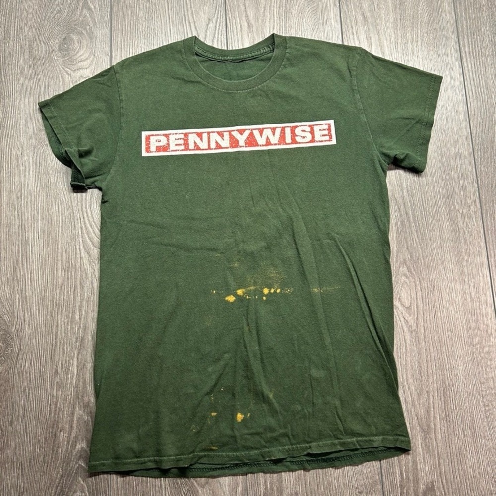 Pennywise Band T-Shirt Mens Small Green Y2K Punk Rock Graphic Tee Distressed